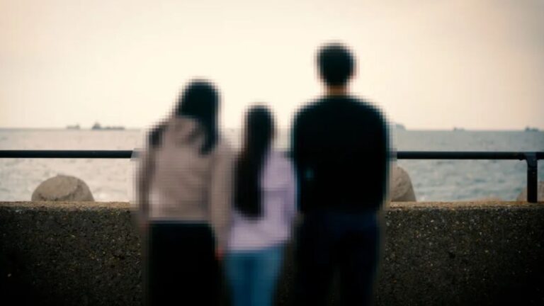 family-silhouette-20260622152735748