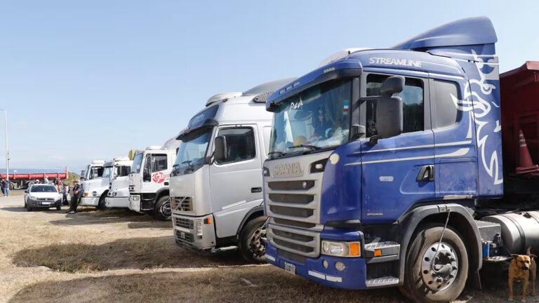 paro-de-transporte-de-carga-en-tucuman-por-la-V4DDPA6IMJDSFHS2DYMUY3IB3Y