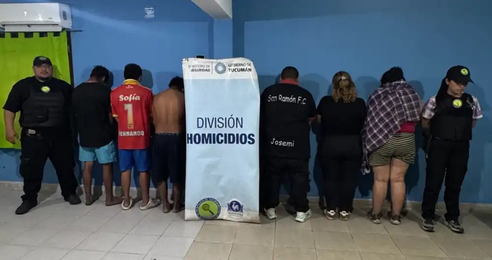 1000x528_en-la-ex-brigada-seis-detenidos-fueron-trasladados-base-investigadores-1155780-081413