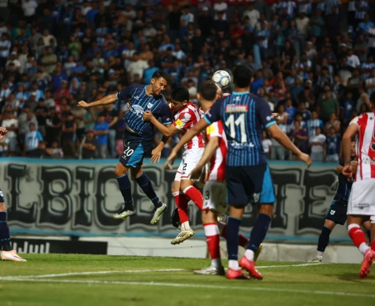 lobo-bianchi-san-martin-de-tucuman-1024x834