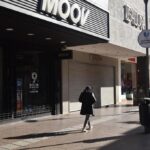 persianas-bajas-comercios-microcentro-permaneceran-cerrados-durante-inicio-semana-1039397-115335